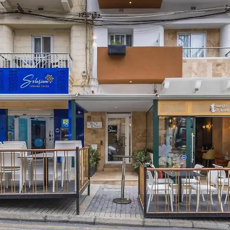 Private 13 At Olo Living Nestled In St Julians ゲストハウス Saint Julian's