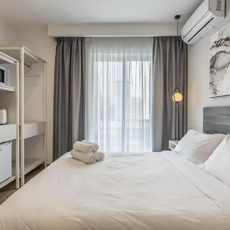 ゲストハウス Private 13 At Olo Living Nestled In St Julians 3*