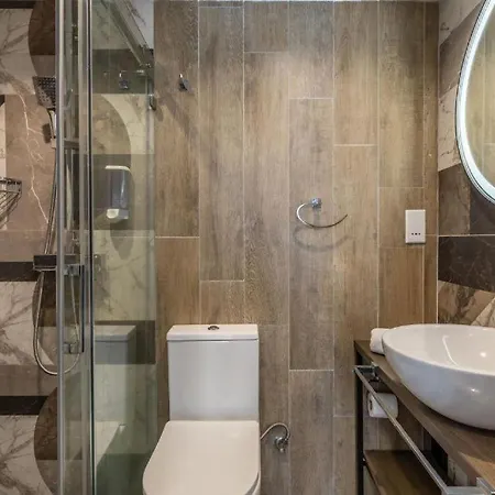 ゲストハウス Private 13 At Olo Living Nestled In St Julians Saint Julian's