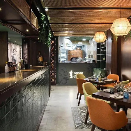 Private 13 At Olo Living Nestled In St Julians ゲストハウス 3*